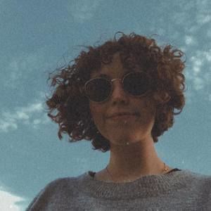 Meet your Posher, Elise